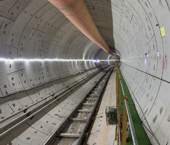 再传喜报！中铁恒峰g22盾构机顺遂贯串深圳地铁3号低碳站～坪西站左线