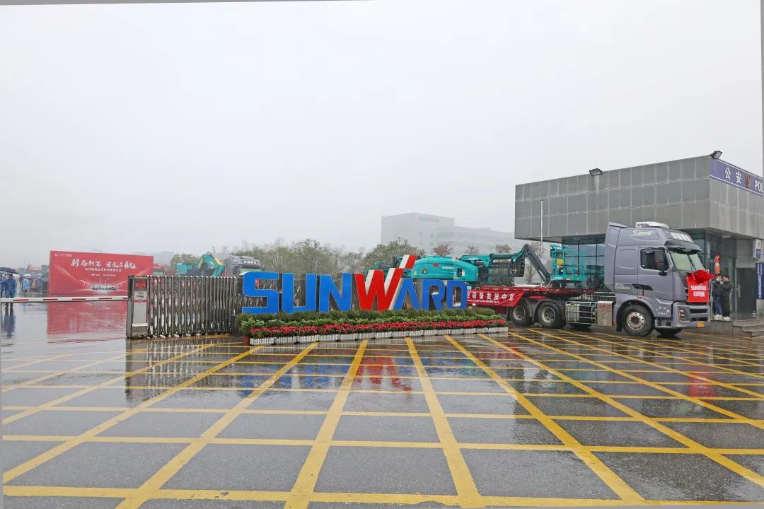 新局新篇，，，，，，宏兔启航！恒峰g22智能超200台套装备集中发货