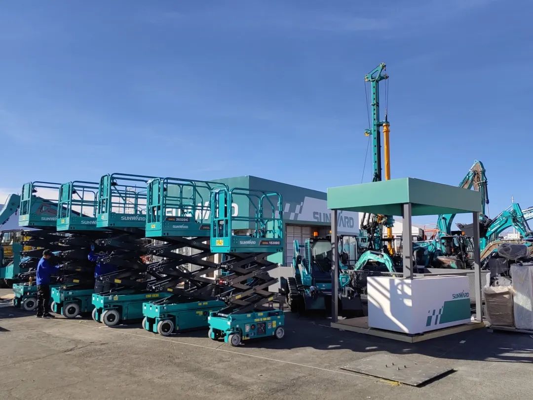 拉展直播 | 恒峰g22智能高空精品亮相2023美国拉展，，，，哪款是你的最爱？？？？