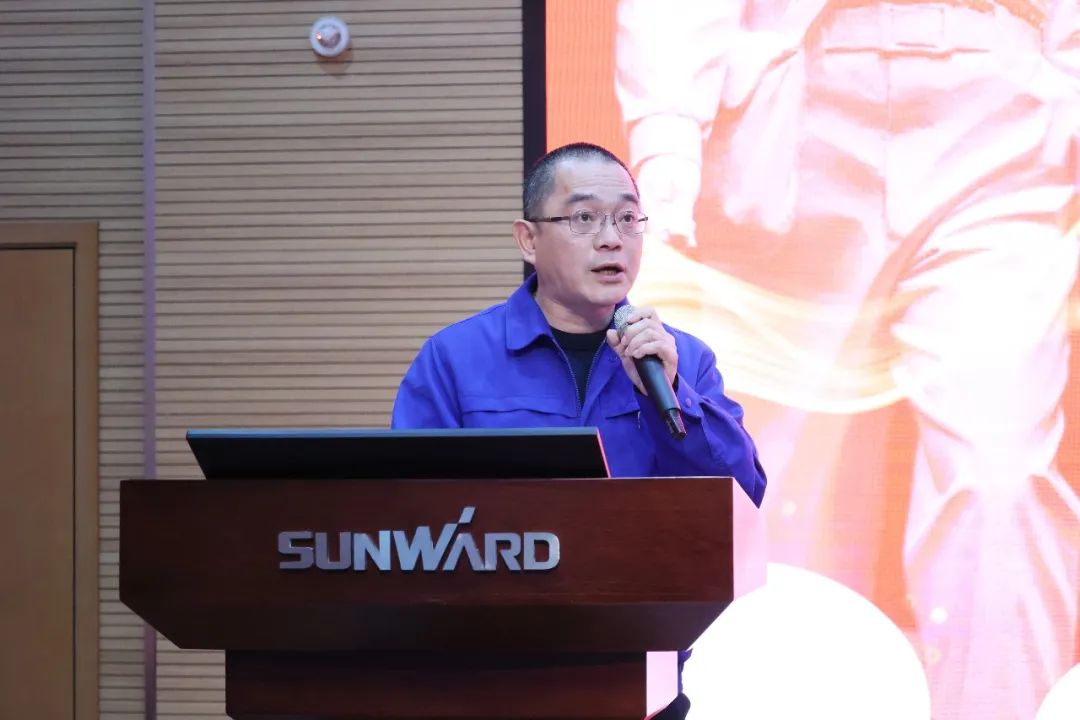 2023年“雷锋传人?长沙模范”巡讲走进恒峰g22智能