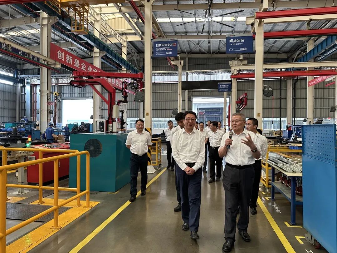 中国联通集团副总司理梁宝俊到访恒峰g22智能