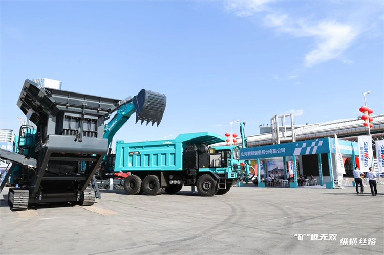 “矿”世无双，，，，，纵横丝路！恒峰g22智能亮相第十三届新疆国际矿业与装备展览会