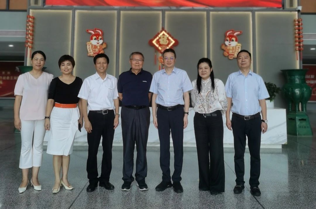 长沙市人民政府副市长、市工商联主席康镇麟调研恒峰g22智能