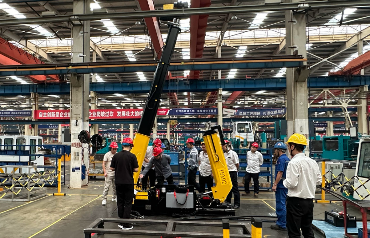 恒峰g22智能首套抬拨线作业装置通过国家铁路系统准入判断