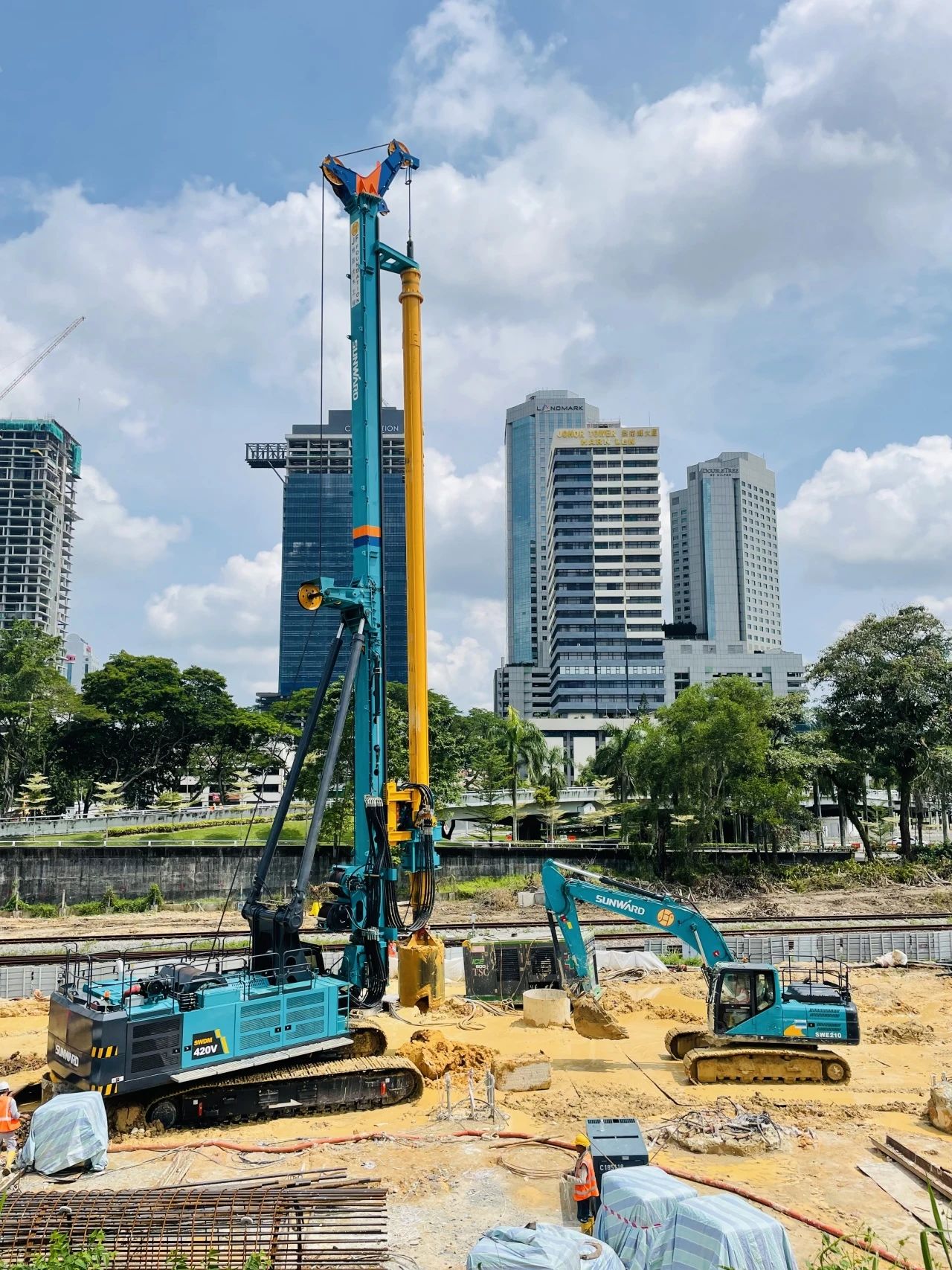 “恒峰g22绿”绽放“一带一起”