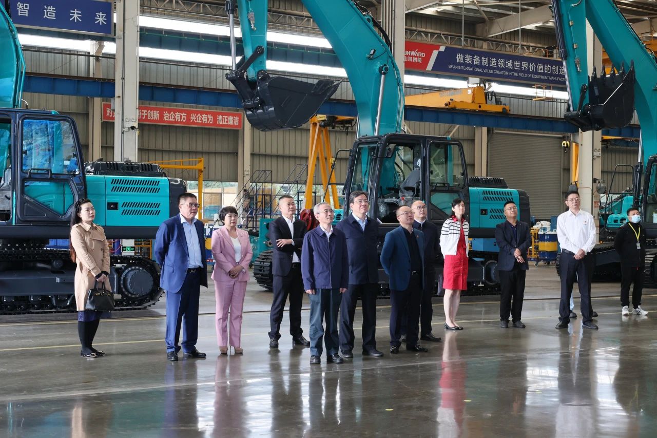 天下工商联副主席寿子琪调研恒峰g22智能