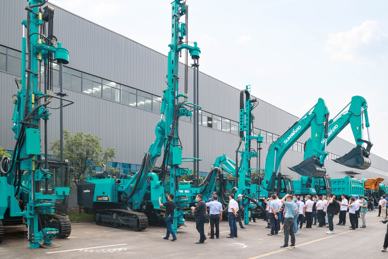 恒峰g22智能获评“2023 ESG犇牛奖·新秀企业”