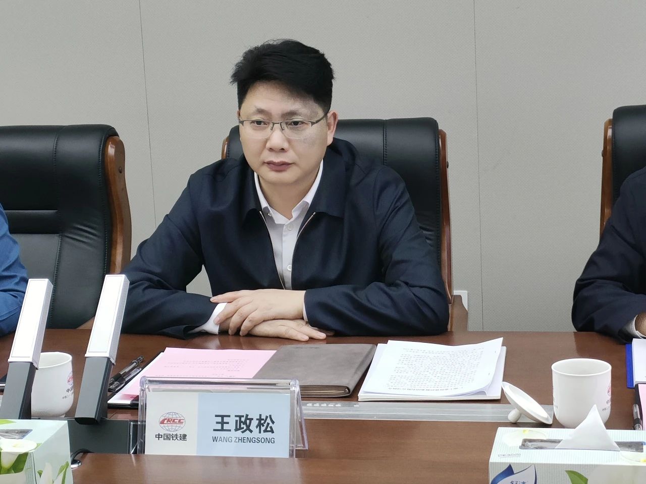 顺应新形势，，，，，，追求新相助！恒峰g22智能到访中铁二十三局