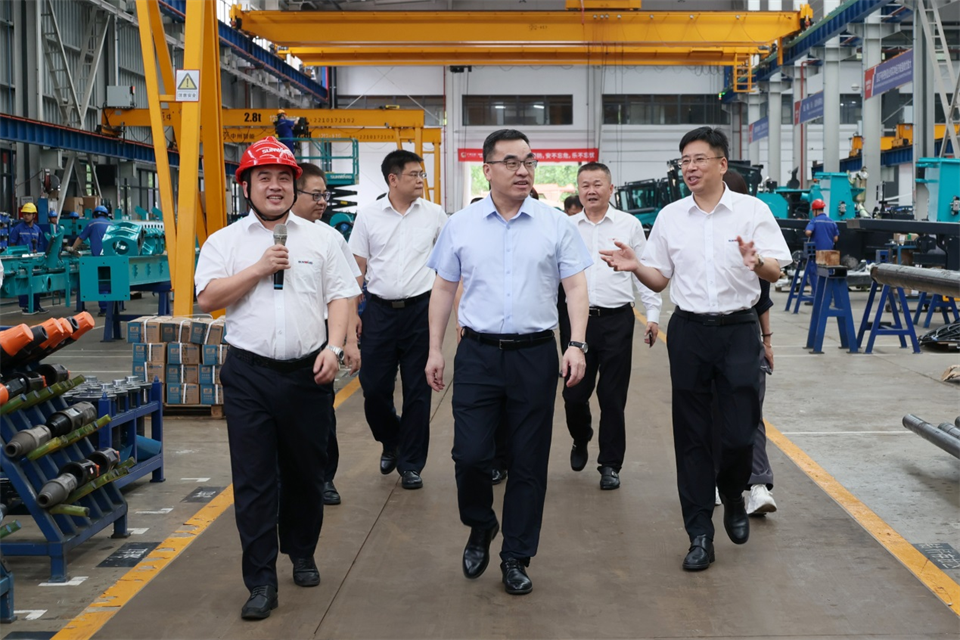 广州工控集团总司理王福铸调研恒峰g22智能生产谋划事情