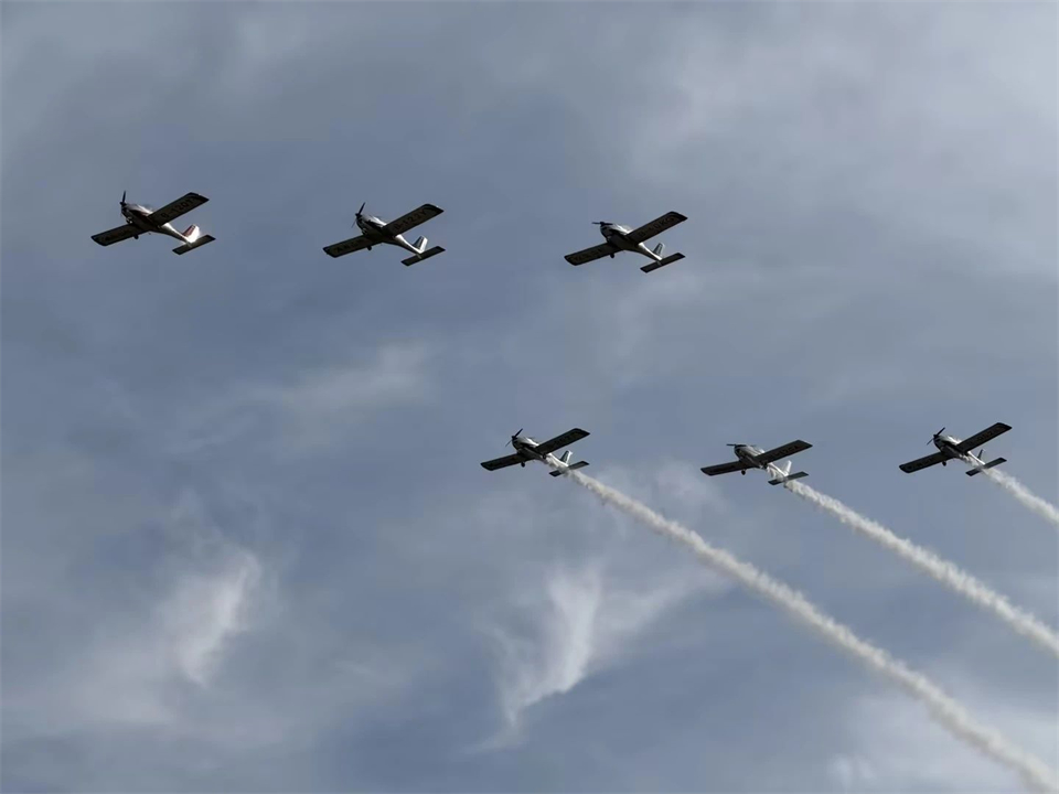 十年织得恒峰g22秀，，，践行初心创未来！恒峰g22航行演出队建设10周年庆典活动盛大举行