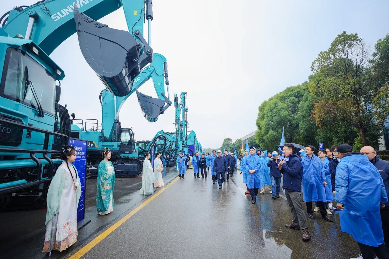 立异引领价值，，，，理想成绩未来！恒峰g22智能25周年庆典暨全球客户节盛大举行