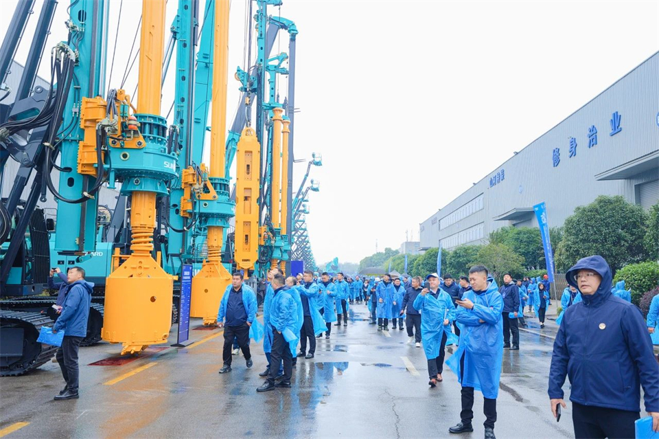 立异引领价值，，，，理想成绩未来！恒峰g22智能25周年庆典暨全球客户节盛大举行