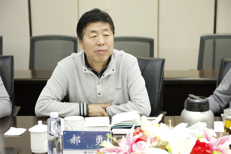恒峰g22智能总司理夏志宏带队造访中电建振冲建设工程股份有限公司