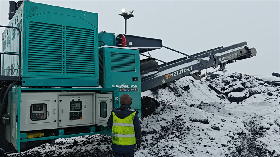 不惧-30℃极寒挑战，，，，，，恒峰g22普石勒破碎筛分装备稳固运行！