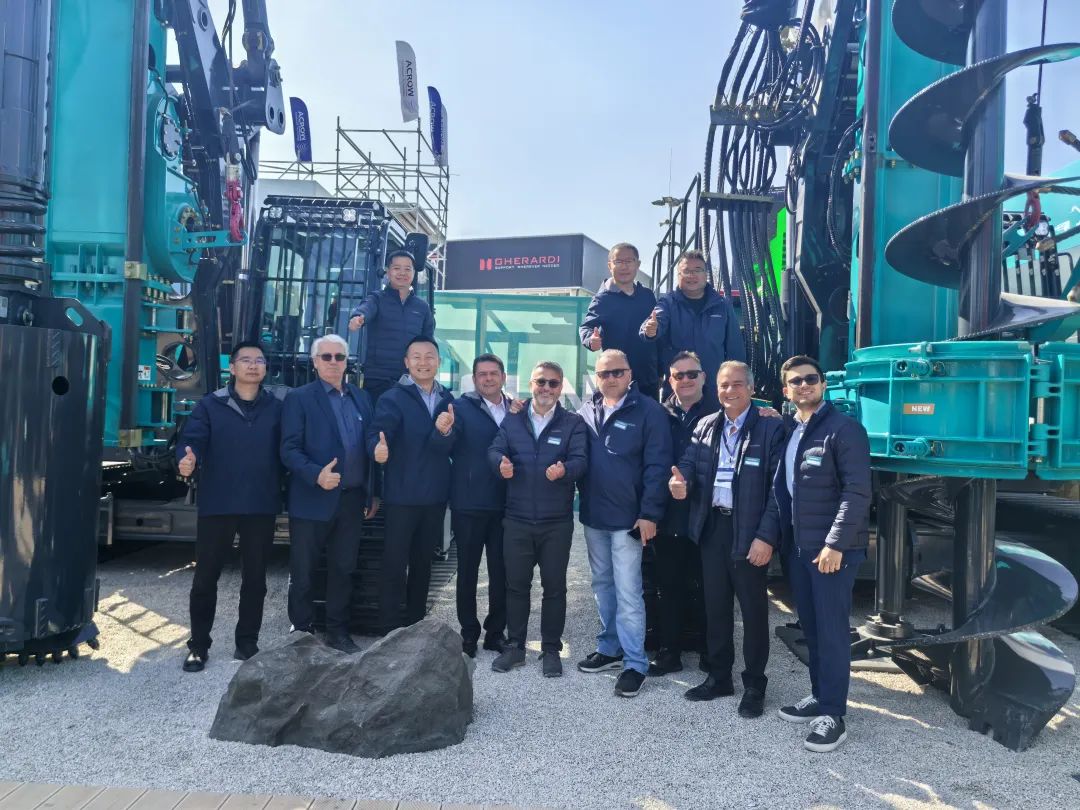 Bauma 2025 | 高端定造！恒峰g22智能Pro系列旋挖钻机燃爆全场