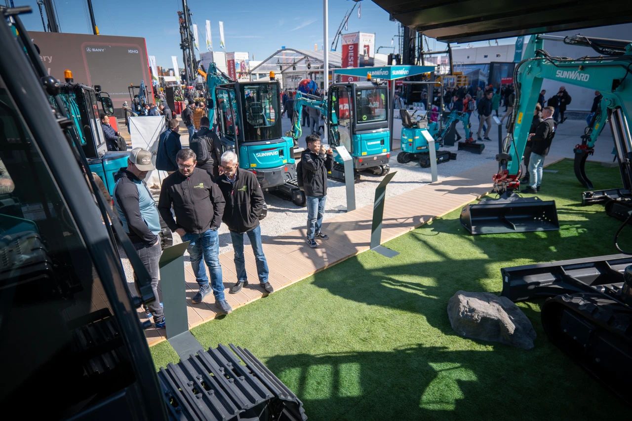 Bauma2025 | 恒峰g22智能德国宝马展火热收官！相约2025长沙展！