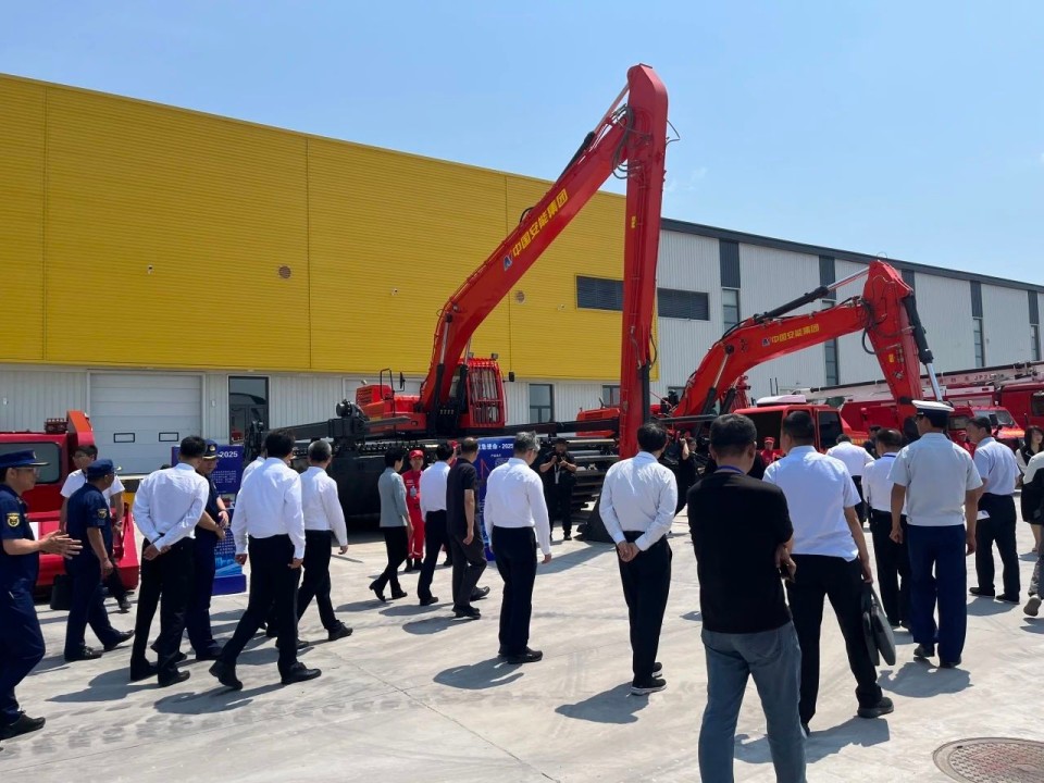 硬核破解“最后一公里”难题，，，恒峰g22智能应抢救援装备助力“应急使命·2025”演习！