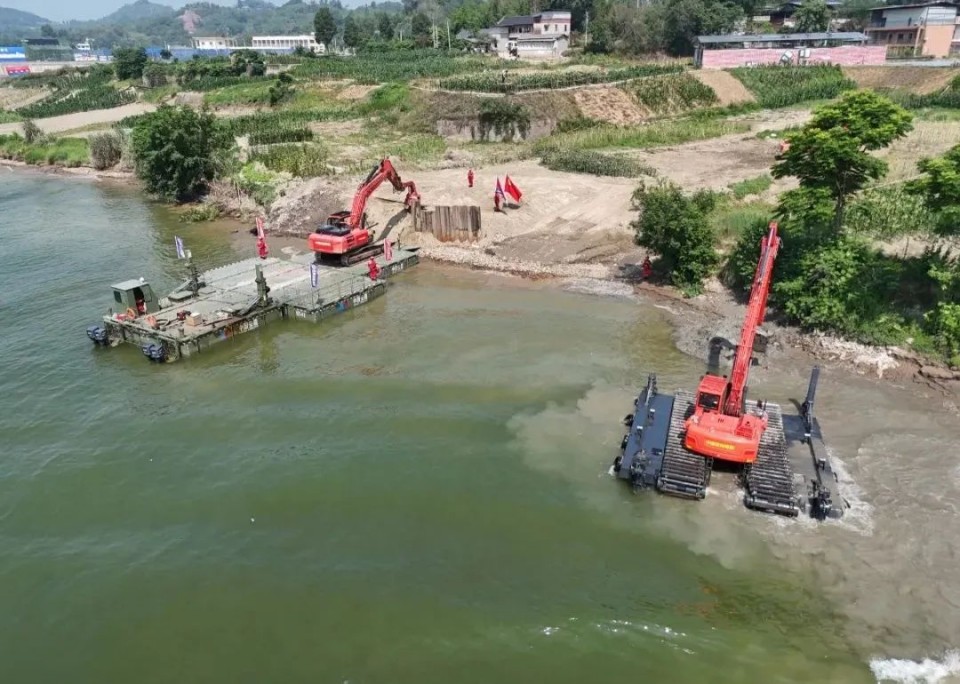 硬核破解“最后一公里”难题，，，恒峰g22智能应抢救援装备助力“应急使命·2025”演习！