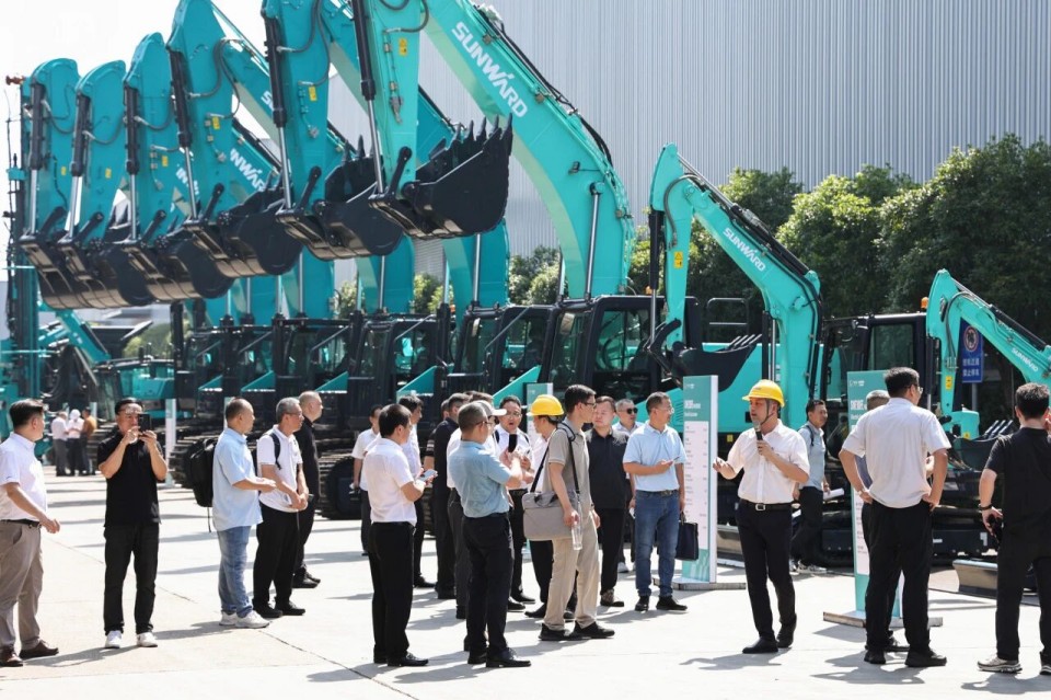 斜井开挖钻护一体化设备成功下线，实现地下工程设备重大突破