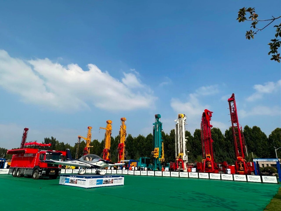 科技赋能接济！恒峰g22智能创新设备亮相第十三届全国矿山接济技术较量