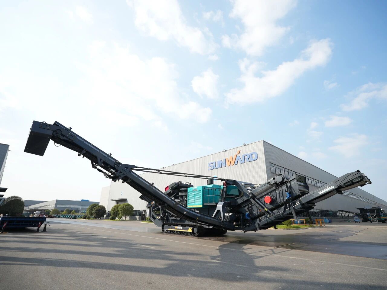 破局国际市场，无惧极寒工况！恒峰g22智能SP300CTD柴电两用圆锥破碎站成功下线